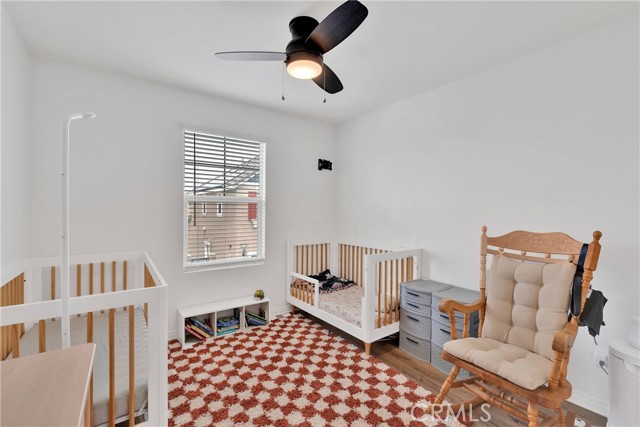 16718 Wyndham Lane, Fontana CA: https://media.crmls.org/medias/c92133ae-73bc-4680-ad76-bed0f10bfb32.jpg