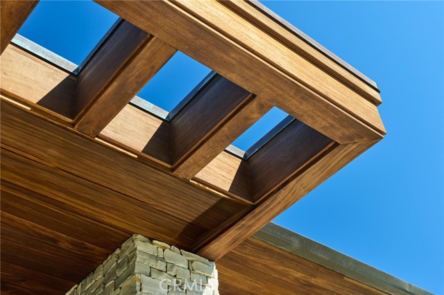 Detail Gallery Image 15 of 61 For 1112 Park St, Huntington Beach,  CA 92648 - 6 Beds | 6/2 Baths