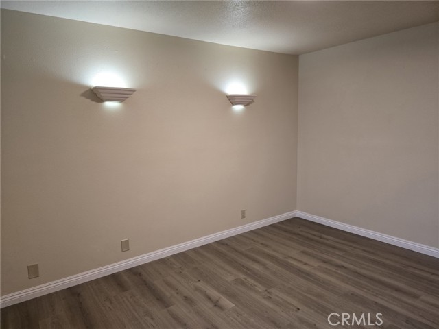 Detail Gallery Image 6 of 15 For 845 S Canoga St, Anaheim,  CA 92804 - 4 Beds | 2 Baths