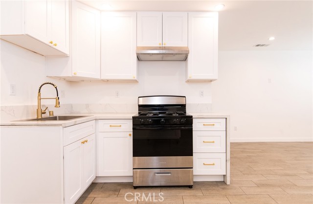  Income Home for Sale in North Hollywood, California