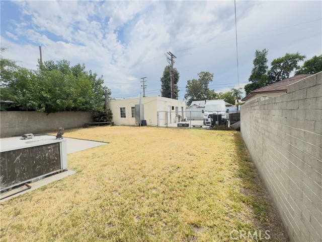 2783 N Arrowhead Avenue, San Bernardino, California 92405, 2 Bedrooms Bedrooms, ,1 BathroomBathrooms,Residential,For Sale,2783 N Arrowhead Avenue,CRIG25158348