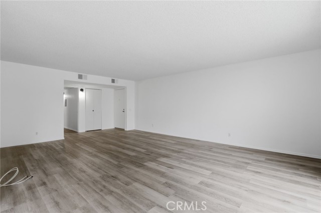 5400 Lindley Avenue, 121 photo 7