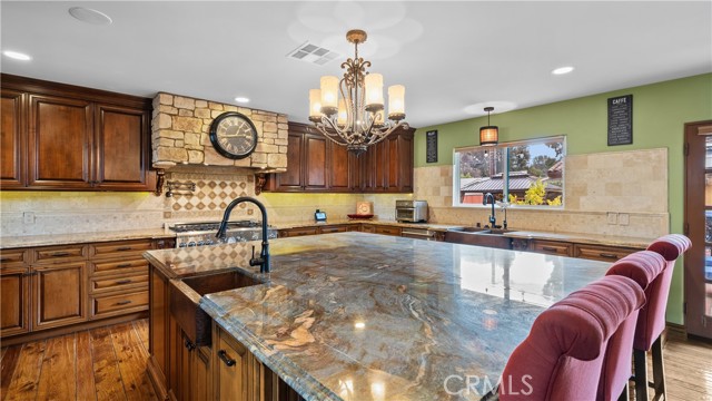 24604 Apple Street, Newhall CA: https://media.crmls.org/medias/c9234b3a-a991-47e4-b0fe-b7a4236a06a7.jpg