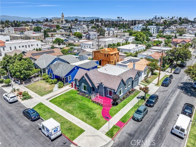 2850 S Norton Ave, Los Angeles CA: https://media.crmls.org/medias/c9239d7d-ad48-4b60-9451-39b284825b3b.jpg