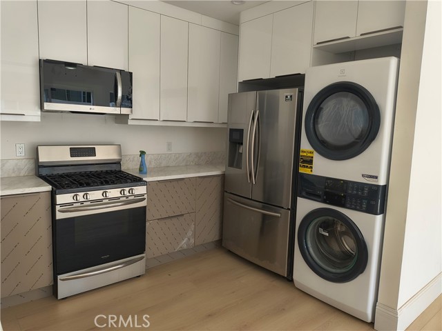 Detail Gallery Image 2 of 11 For 4151 W 172nd, Torrance,  CA 90504 - 2 Beds | 1 Baths