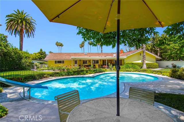 Detail Gallery Image 41 of 48 For 4510 Triste Pl, Tarzana,  CA 91356 - 4 Beds | 3 Baths