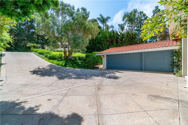 1232 Via Coronel, Palos Verdes Estates CA: https://media.crmls.org/medias/c926cdbf-718e-4938-a023-a965890f264a.jpg