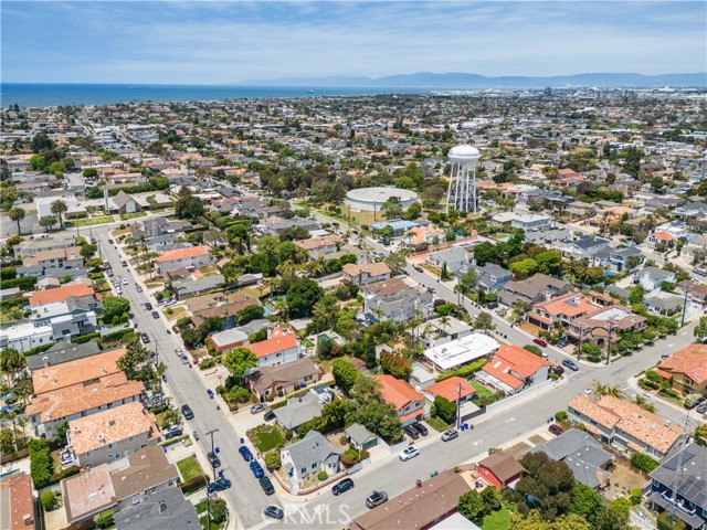 1467 5th Street, Manhattan Beach, California 90266, 3 Bedrooms Bedrooms, ,1 BathroomBathrooms,Residential,Sold,5th,SB23090416