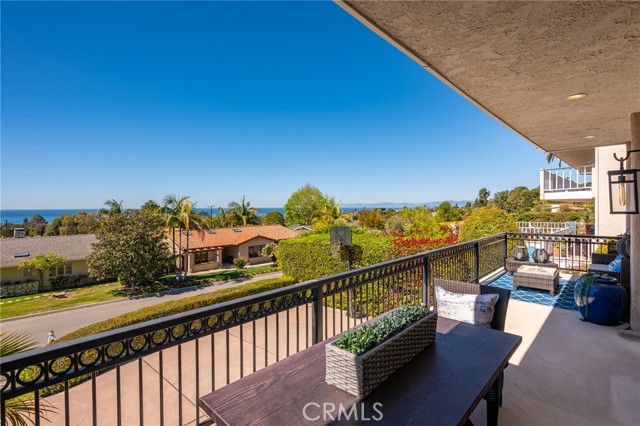 2636 Via Carrillo, Palos Verdes Estates, California 90274, 5 Bedrooms Bedrooms, ,2 BathroomsBathrooms,Residential,Sold,Via Carrillo,PV22054174