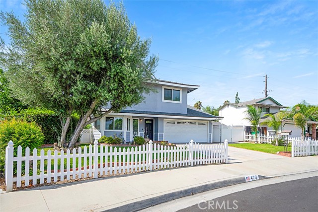 Detail Gallery Image 3 of 39 For 470 Annette Pl, Corona,  CA 92879 - 6 Beds | 2/1 Baths