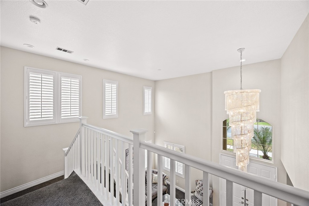 MLS #WS25260298 image #25