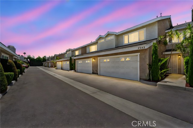 Detail Gallery Image 2 of 28 For 7342 Cerritos Ave #2,  Stanton,  CA 90680 - 2 Beds | 2/1 Baths