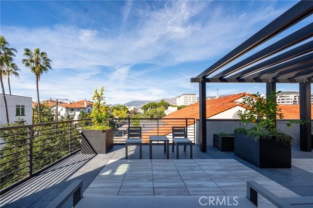 Detail Gallery Image 24 of 26 For 150 S Oak Knoll Ave #105,  Pasadena,  CA 91101 - 2 Beds | 2 Baths