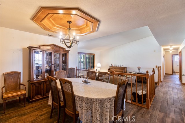41653 62nd W Street, Palmdale CA: https://media.crmls.org/medias/c929c045-87cc-4915-b27a-14377fe3aab0.jpg