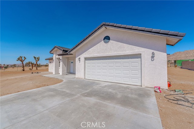 Detail Gallery Image 3 of 53 For 23650 Pala Ln, Apple Valley,  CA 92307 - 4 Beds | 2 Baths