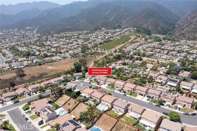 23306 Daisy Drive, Corona CA: https://media.crmls.org/medias/c92adedb-0789-48ad-b732-5f9d9749cf1a.jpg