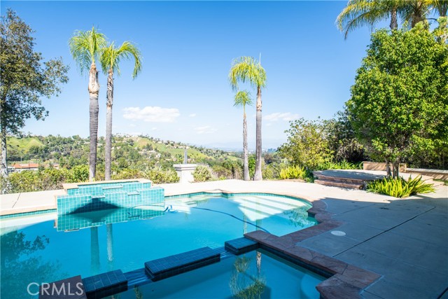 Detail Gallery Image 35 of 45 For 24825 Alexandra Ct, Calabasas,  CA 91302 - 5 Beds | 4/1 Baths