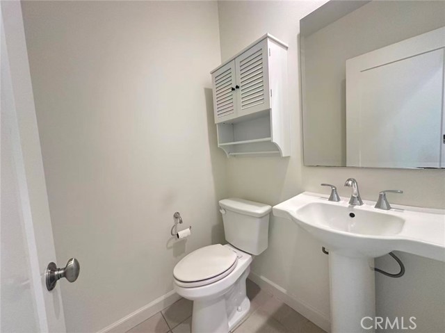 Detail Gallery Image 14 of 16 For 182 Augustine, Irvine,  CA 92618 - 4 Beds | 3/1 Baths