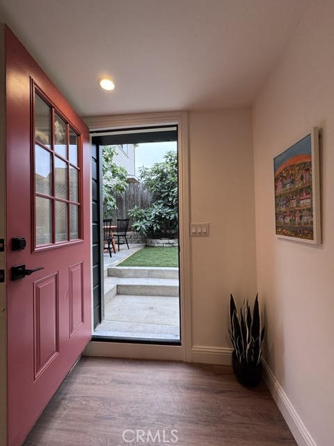 https://media.crmls.org/medias/c92d4046-b075-40de-9305-02d8233c83f4.jpg?preset=X-Large