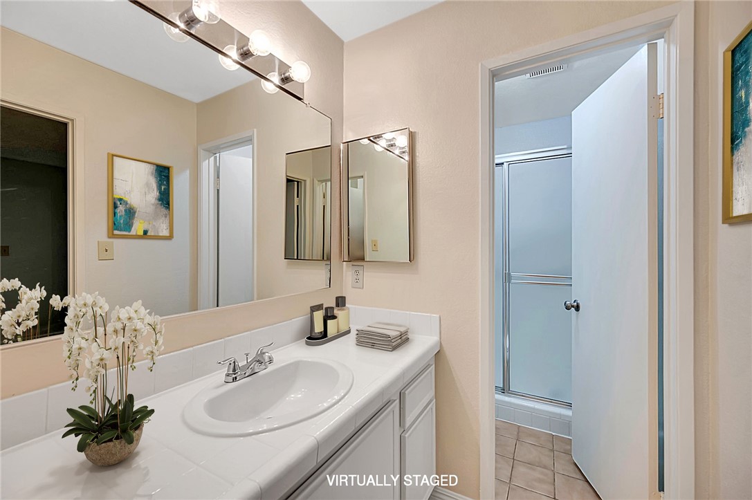 Detail Gallery Image 7 of 22 For 2444 E Del Mar Bld #203,  Pasadena,  CA 91107 - 2 Beds | 2 Baths