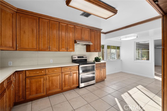 Detail Gallery Image 17 of 51 For 2976 Lombardy Rd, Pasadena,  CA 91107 - 3 Beds | 2 Baths