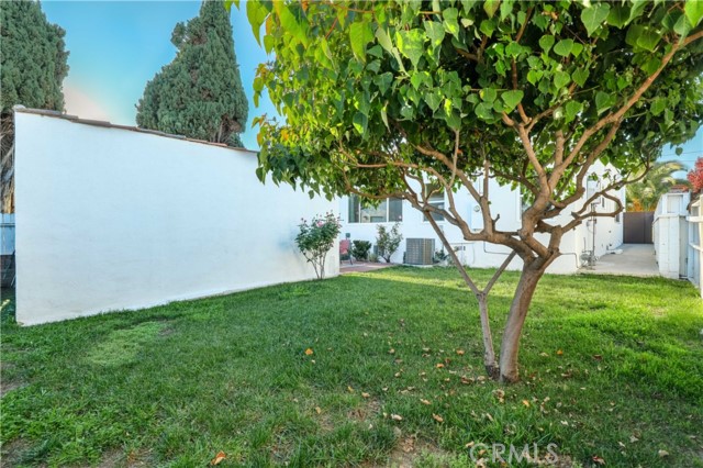 12426 Idaho Avenue, Los Angeles CA: https://media.crmls.org/medias/c92eed22-ad16-4d54-b71f-38f9d12146fc.jpg