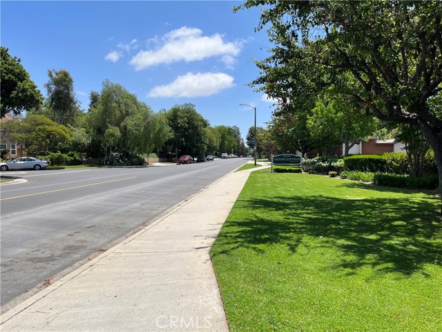 3719 Country Club Drive, Long Beach CA: https://media.crmls.org/medias/c92f9899-2a8e-4036-be83-ab9f1b6762a6.jpg