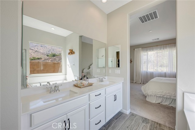 Detail Gallery Image 22 of 66 For 11976 Discovery Ct, Corona,  CA 92883 - 2 Beds | 2 Baths