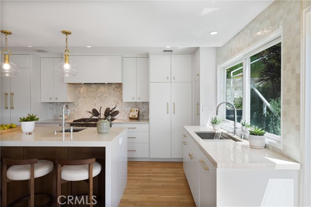 Detail Gallery Image 25 of 57 For 1690 N Crescent Heights Bld, Los Angeles,  CA 90069 - 3 Beds | 4 Baths