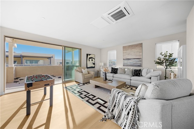 Detail Gallery Image 42 of 70 For 126 Interval, Irvine,  CA 92618 - 5 Beds | 4 Baths