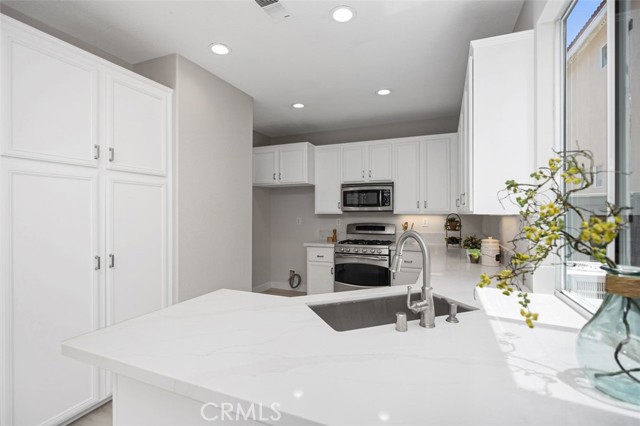 Detail Gallery Image 14 of 32 For 2 Allaire Way, Aliso Viejo,  CA 92656 - 3 Beds | 2/1 Baths
