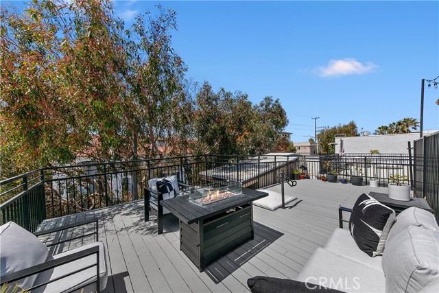 Detail Gallery Image 23 of 41 For 3512 Pacific Ave #2,  Los Angeles,  CA 90292 - 2 Beds | 2 Baths