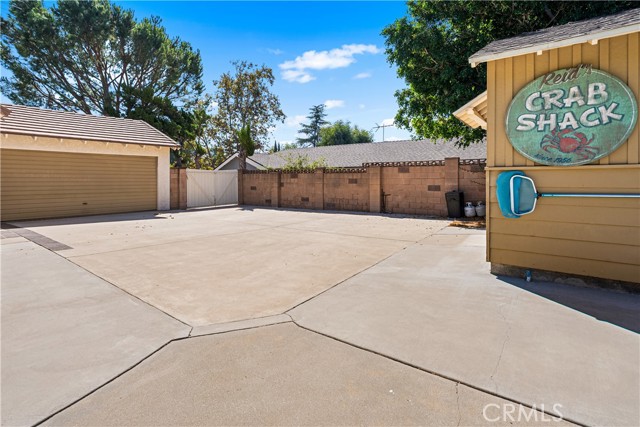 Detail Gallery Image 42 of 46 For 11223 White Oak Ave, Granada Hills,  CA 91344 - 3 Beds | 3 Baths