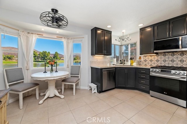 28148 Palm Villa, Menifee CA: https://media.crmls.org/medias/c9334831-0d7f-4de6-9ffc-9e064e797355.jpg