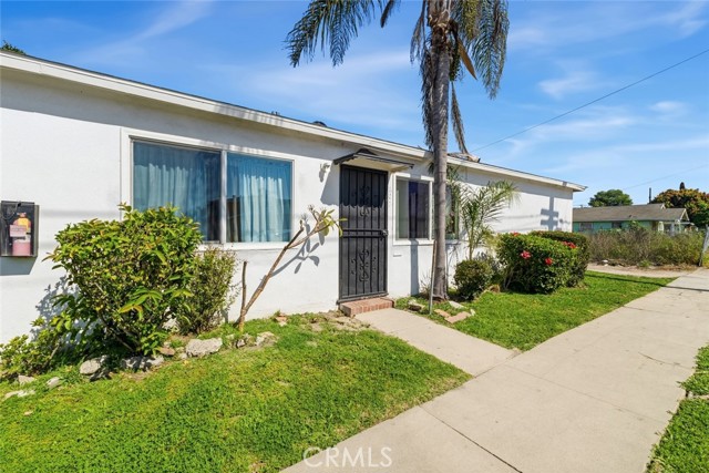 Detail Gallery Image 2 of 26 For 920 S Willowbrook, Compton,  CA 90220 - – Beds | – Baths