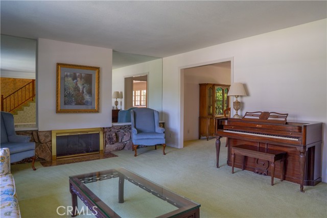 Detail Gallery Image 14 of 41 For 27328 Country Glen Rd, Agoura Hills,  CA 91301 - 4 Beds | 3 Baths