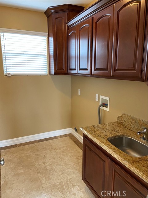 385 W 19th Street, San Pedro CA: https://media.crmls.org/medias/c933cb2b-1371-4b91-8759-14268c7e3adb.jpg