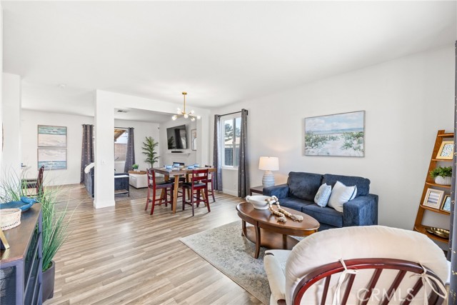 Detail Gallery Image 2 of 50 For 11537 11537 Winter Place, Adelanto,  CA 92301 - 4 Beds | 2 Baths