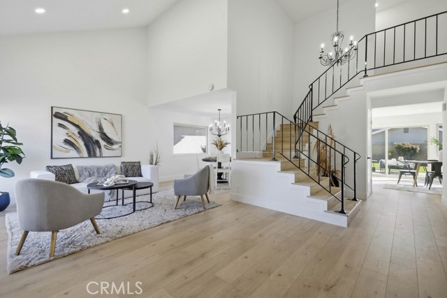 Detail Gallery Image 6 of 48 For 2228 E Nyon Ave, Anaheim,  CA 92806 - 5 Beds | 2/1 Baths