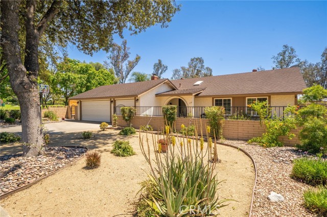 Detail Gallery Image 2 of 50 For 378 E Radcliffe Dr, Claremont,  CA 91711 - 4 Beds | 2 Baths