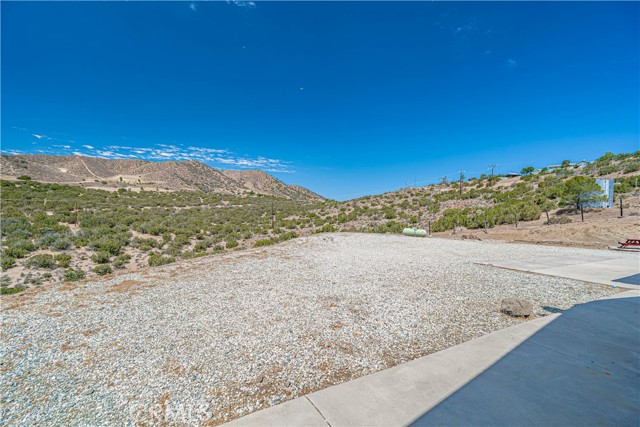 5329 Hubbard Road, Acton CA: https://media.crmls.org/medias/c935db75-abd7-4556-afc8-43eb433b09a0.jpg