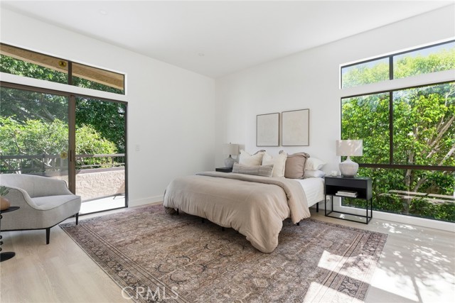 Detail Gallery Image 22 of 37 For 10820 Holman Ave #204,  Los Angeles,  CA 90024 - 2 Beds | 2 Baths