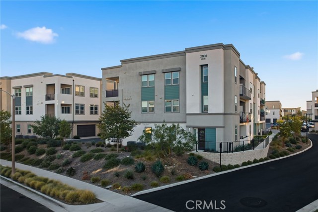 Detail Gallery Image 32 of 46 For 27410 N Merlin Pl #101,  Valencia,  CA 91381 - 2 Beds | 2 Baths