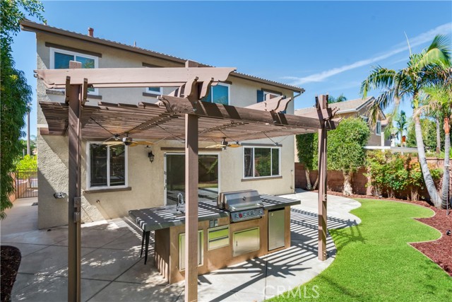 15493 Timberidge Lane, Chino Hills CA: https://media.crmls.org/medias/c9378518-94c5-46e1-a875-d12c15a5ea23.jpg