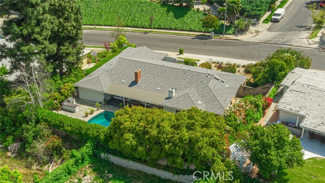 Detail Gallery Image 56 of 62 For 18621 Paseo Nuevo Dr, Tarzana,  CA 91356 - 4 Beds | 3/1 Baths