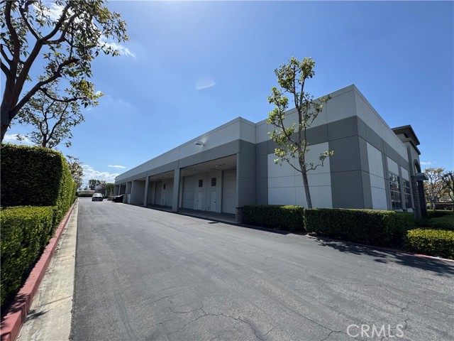 1115 S Grove Avenue, Ontario, California 91761, ,Commercial Lease,For Rent,1115 S Grove Avenue,CRTR25046526