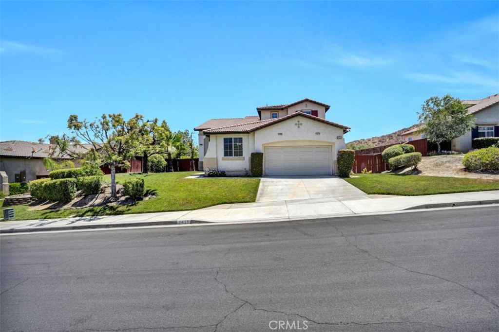 2411 Menlo Avenue