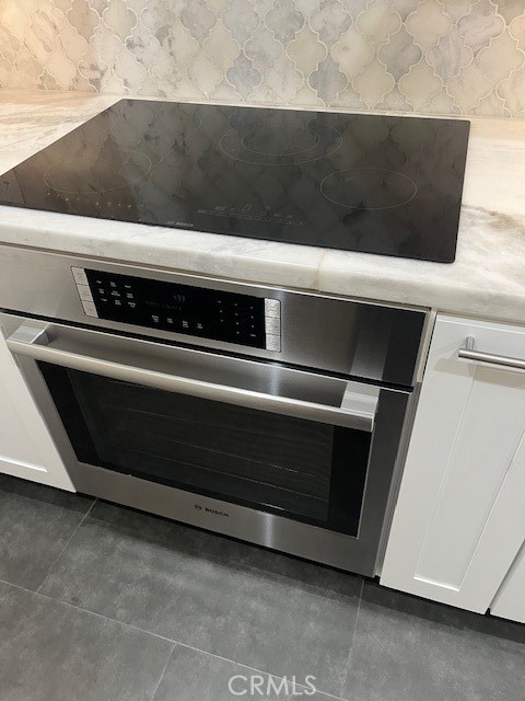 8110 Canby, Reseda CA: https://media.crmls.org/medias/c938ebff-a4ef-4bc4-8183-76bb076b5710.jpg