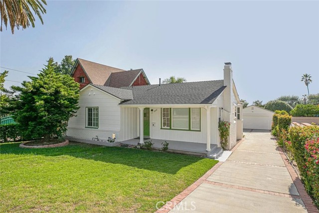 Detail Gallery Image 2 of 56 For 1606 Bel Aire Dr, Glendale,  CA 91201 - 2 Beds | 1 Baths