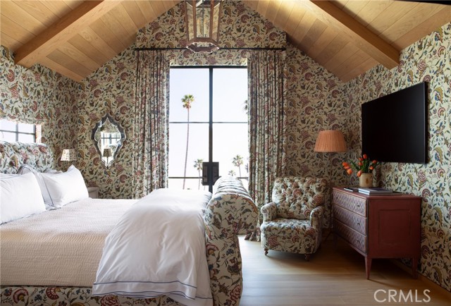 Image 14 of 31 For 2571 Vista